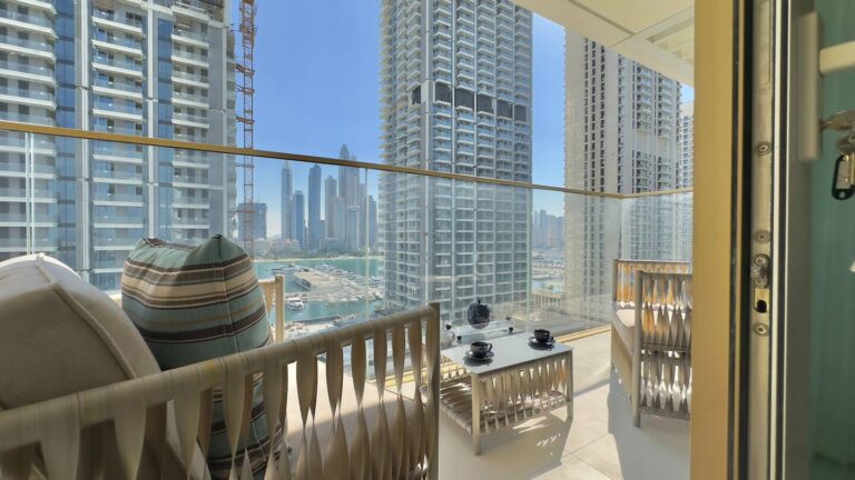 1373e56a-8be1-4f76-b282-db3386c0e7bf