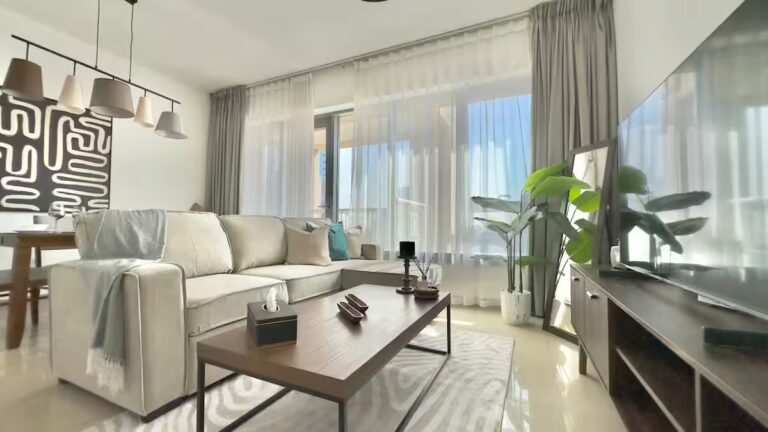 385c0a74-9df5-46a5-9bbb-a7b2f1bcfe09