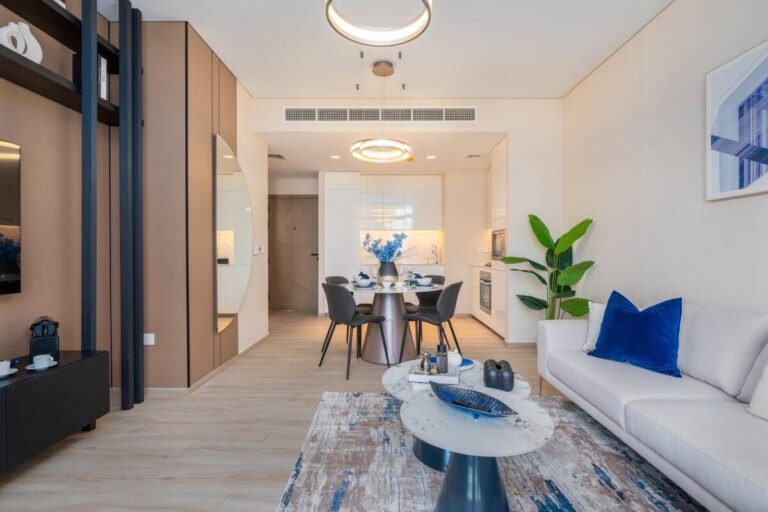 c6374215-f380-4f3d-8903-6075e6cce7c7 (1)