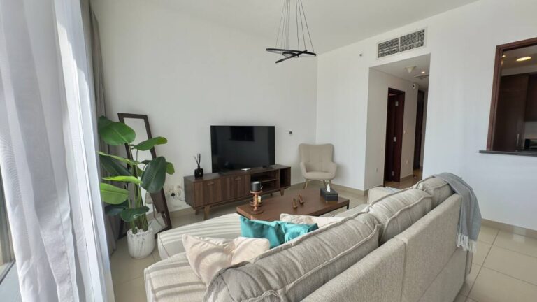 ee658c4c-4bf2-402a-9cc8-dd56d6274f32