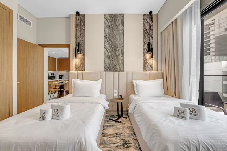 30cc6b78-3bad-4595-835c-44846bc8a766