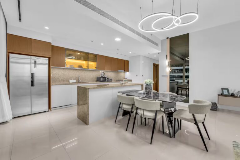 8312194e-0db5-47ea-954f-1e8c59efec3f