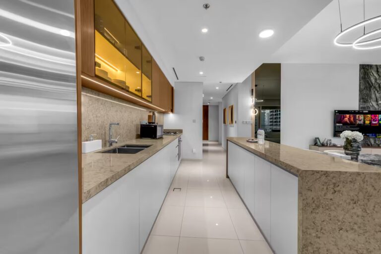 84f73023-6af6-4ae5-bc3b-1b8b65de9429