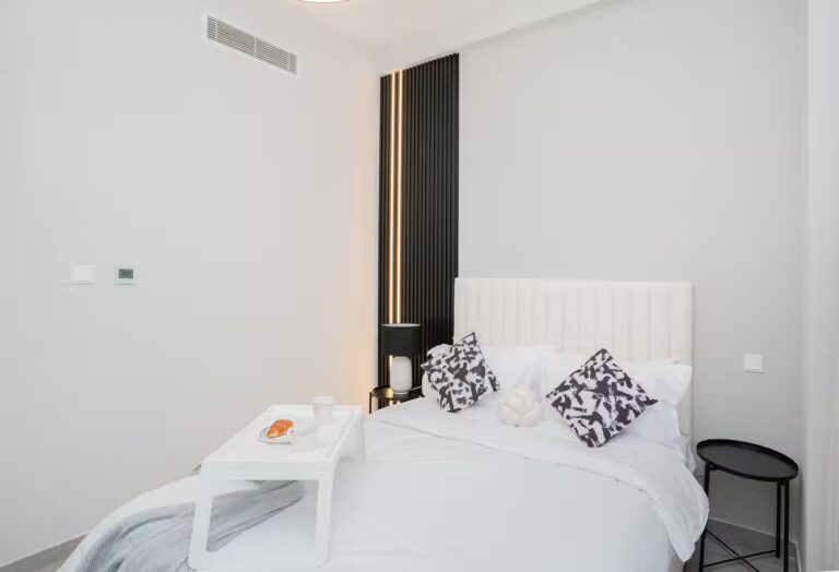 8993ae7b-b804-4f10-adfc-74a2d8ce1e0a