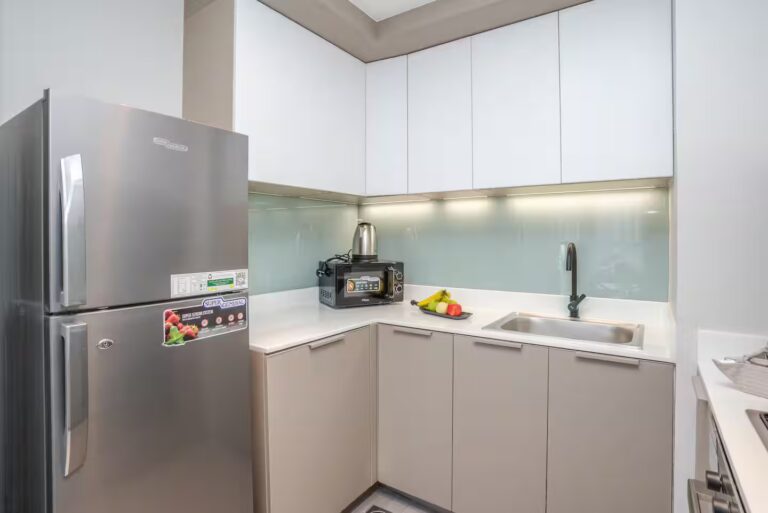 aed70c48-d9de-4da1-a7d1-2bff36fcf759