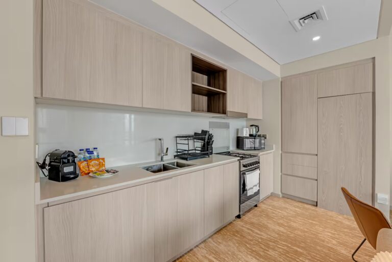 dbc404c9-6c67-4c62-9a6e-551bbb99045c