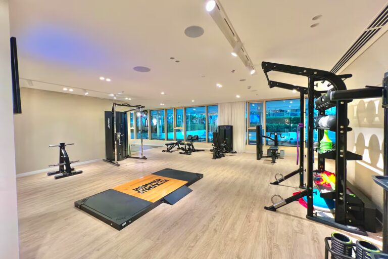 f03ce715-f871-473b-a701-ea3420544272