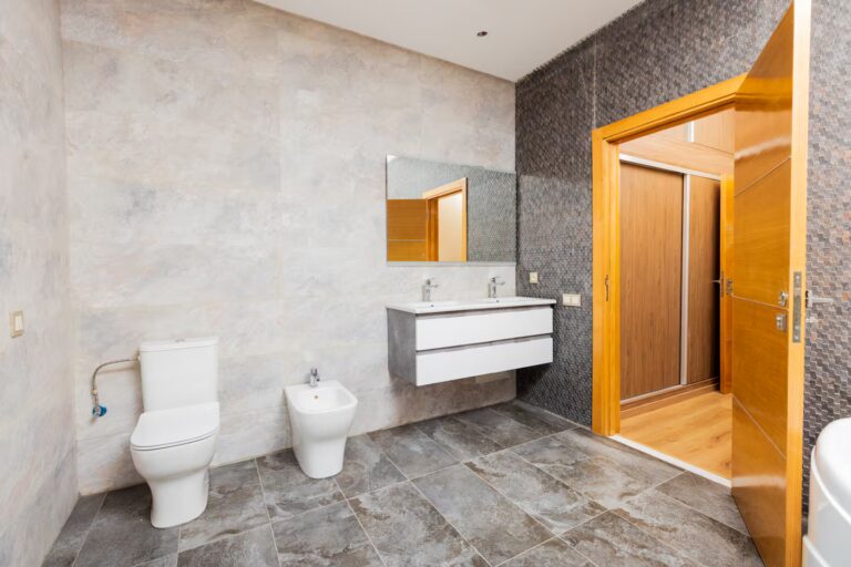 210fa183-006f-4b57-87ff-945f4e81a184