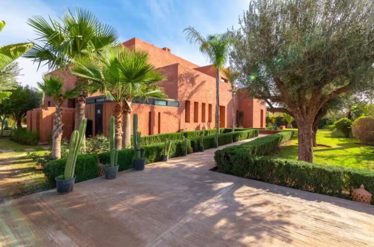 29487b94-1fc4-4007-81df-d224190c4a77