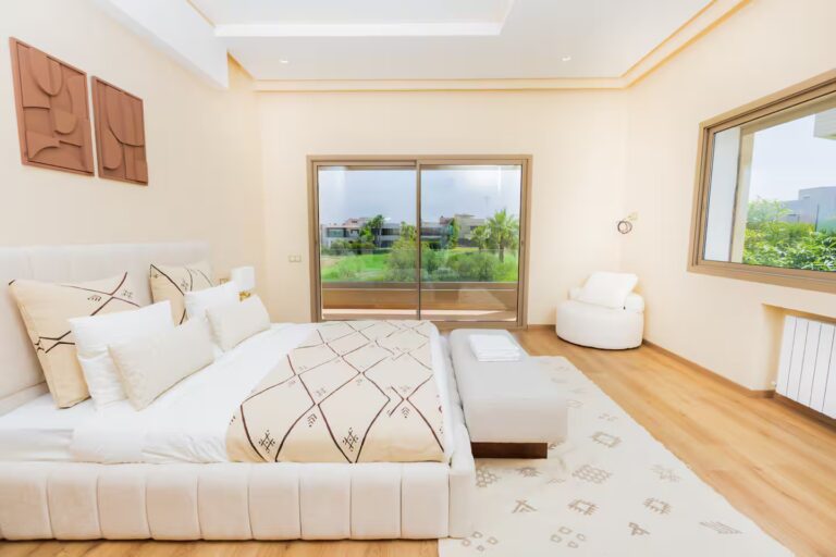 2de75e3c-3823-41c9-aa05-93e3d1b73fed