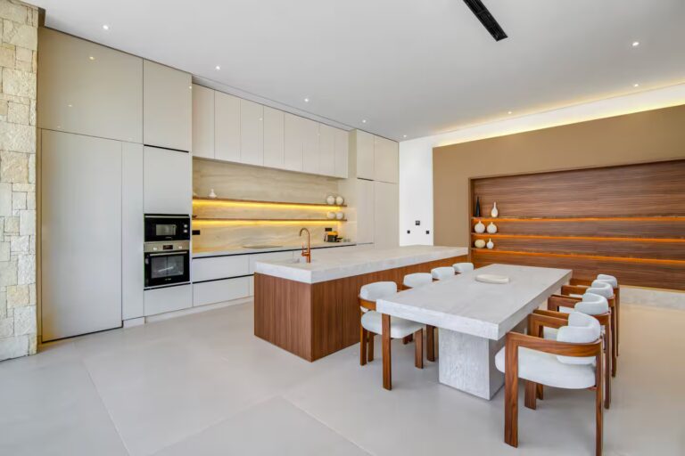 4971b734-5041-4d69-967c-e2cc28e696a0