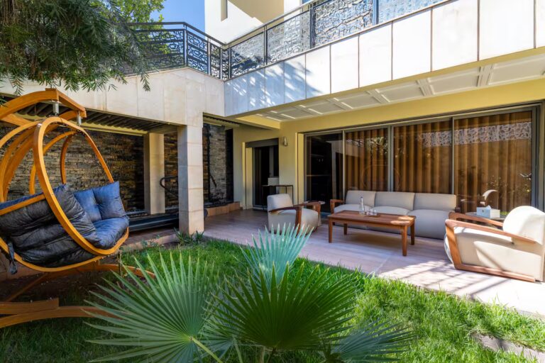 6da8434c-1e68-4c31-96c9-06a935e3b40e