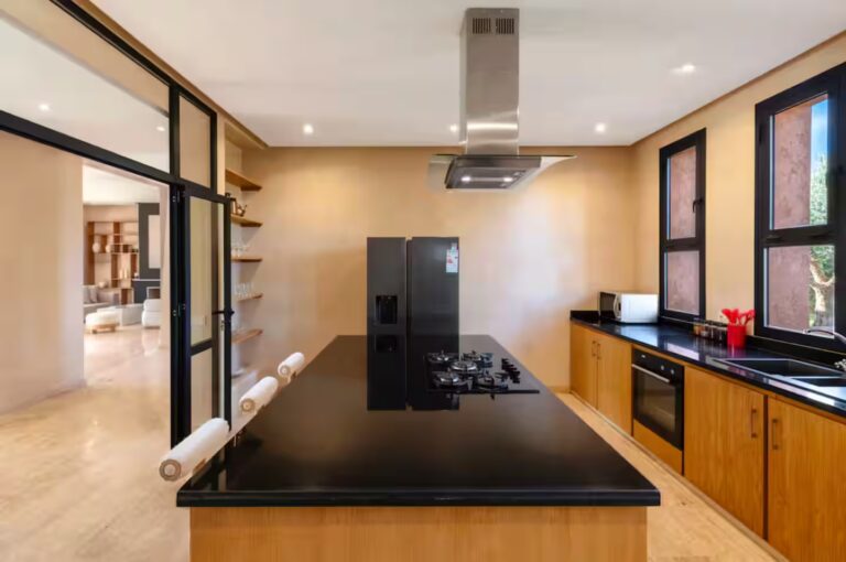 6e2a4402-7d62-4820-8cd8-92861dedb420