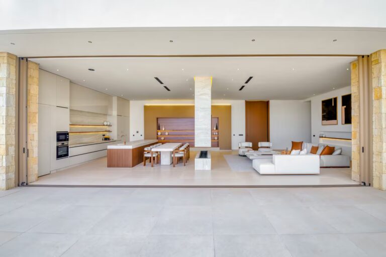 8382b679-b5f4-4032-8dbd-92391a374f4f