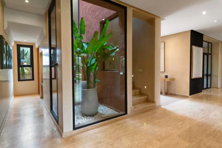 8f22121f-1743-48c4-9c96-2476668a674a