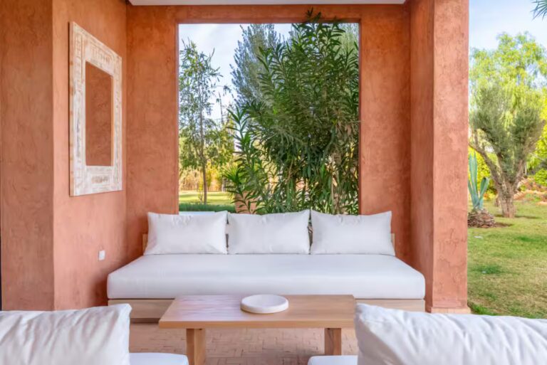 93c96989-83e7-4ca5-b0cc-4fc4374e3197