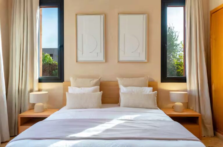 a04f2283-dcca-45fe-b9b8-b30a603fe646