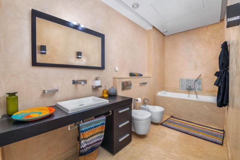 d5ac7897-22e9-4e40-be6f-ea796eb93511