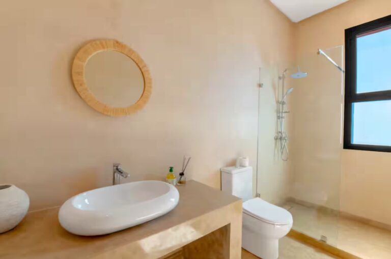 e3bb12e6-6b75-4db4-98a0-babf804bc429