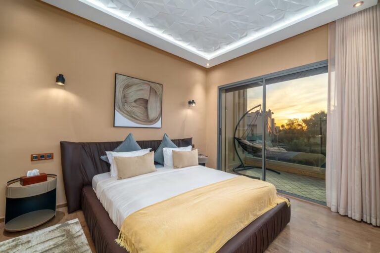 f7080c78-df2a-44c8-8207-5c7f2e8ed8bf